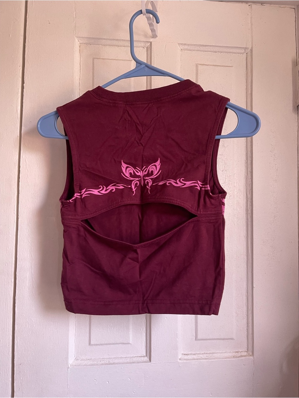 Urban Outfitters Maroon Crewneck Tee - Picture 2 of 3